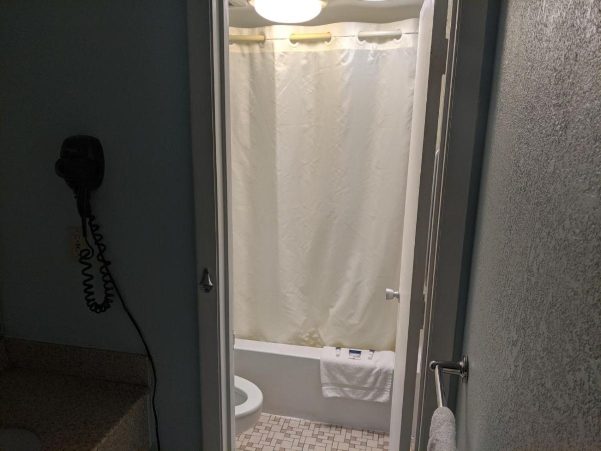 Executive Inn Форт Уейн Екстериор снимка